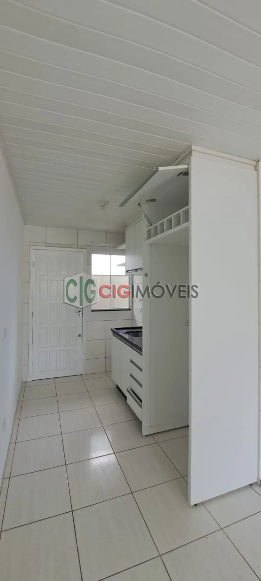 2-bedroom, 42 m² house in Curitiba — photo 2