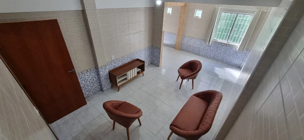 Furnished house with 3 bedrooms, 3 baths, and a workspace