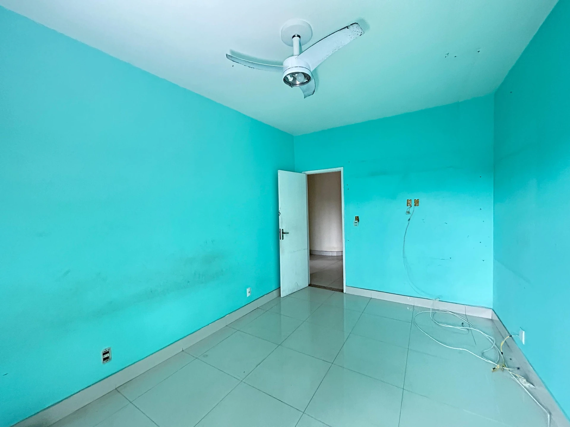 House, 300 m², with a walk-in closet — photo 10