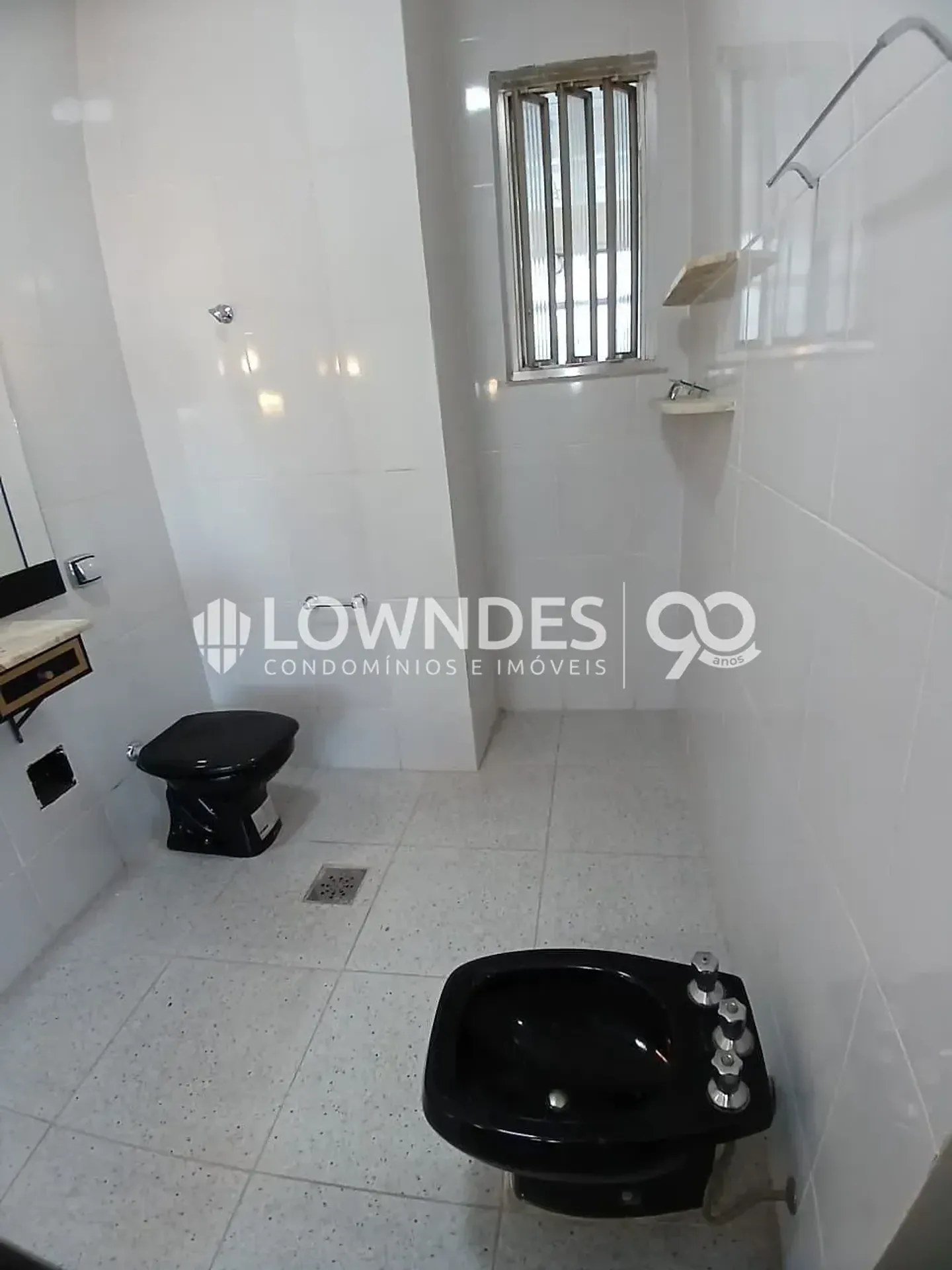 3-bedroom apartment with 1 bathroom and parking space — photo 30