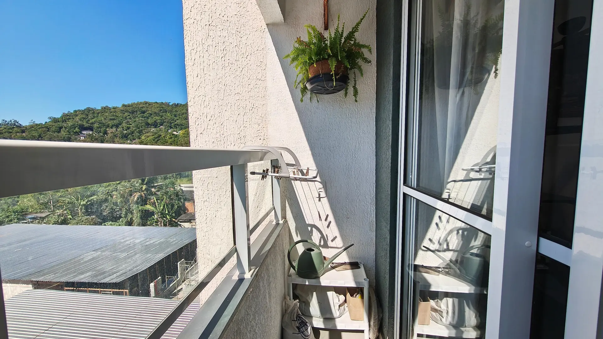 Furnished apartment with 2 bedrooms and a balcony — photo 23