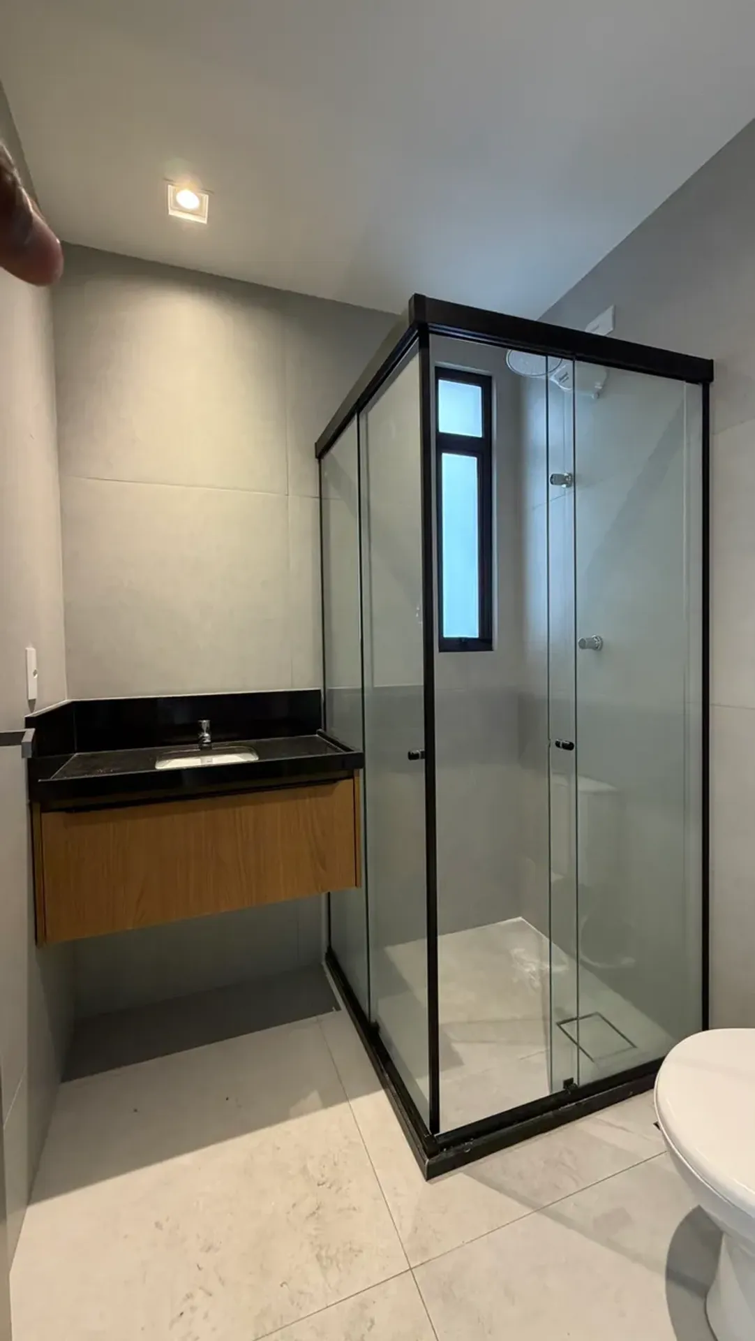 2-bedroom apartment in a building with a heated pool — photo 9