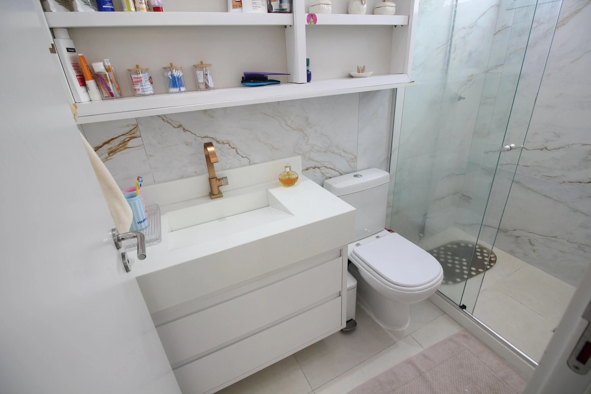 Rental apartment with 4 bedrooms and 4 bathrooms — photo 35