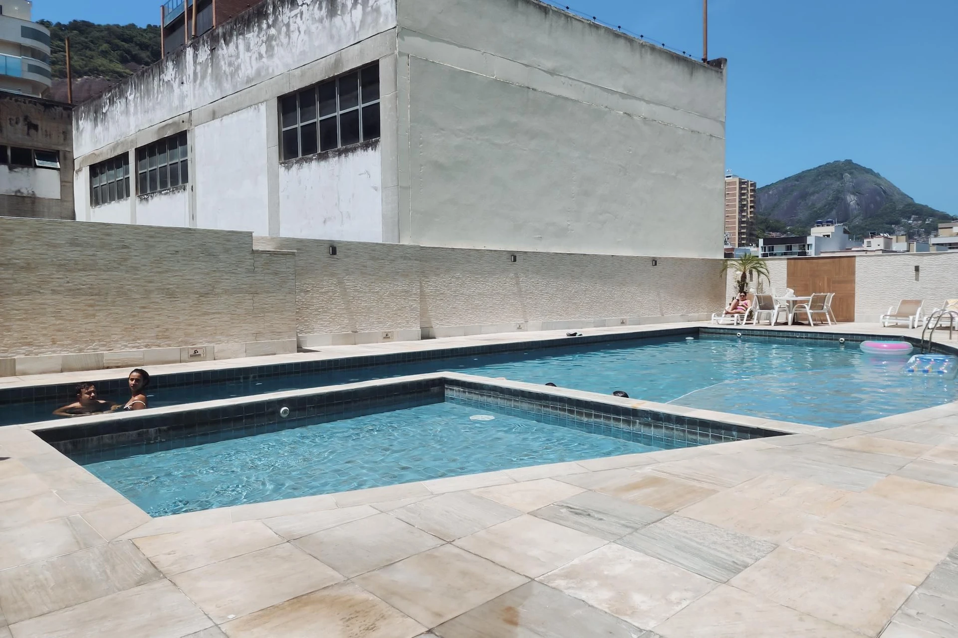 3-bedroom apartment with an ensuite suite and 2 parking — photo 9