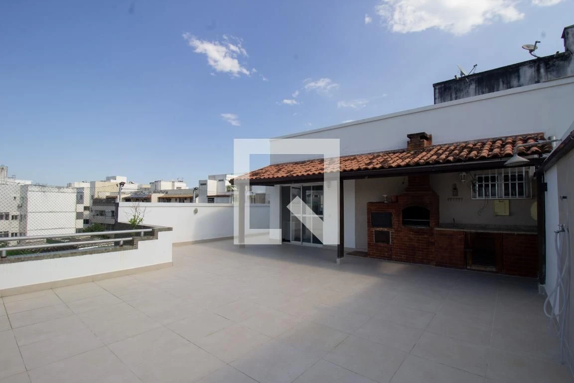 3-bedroom apartment with balcony and 2 parking spots — photo 4