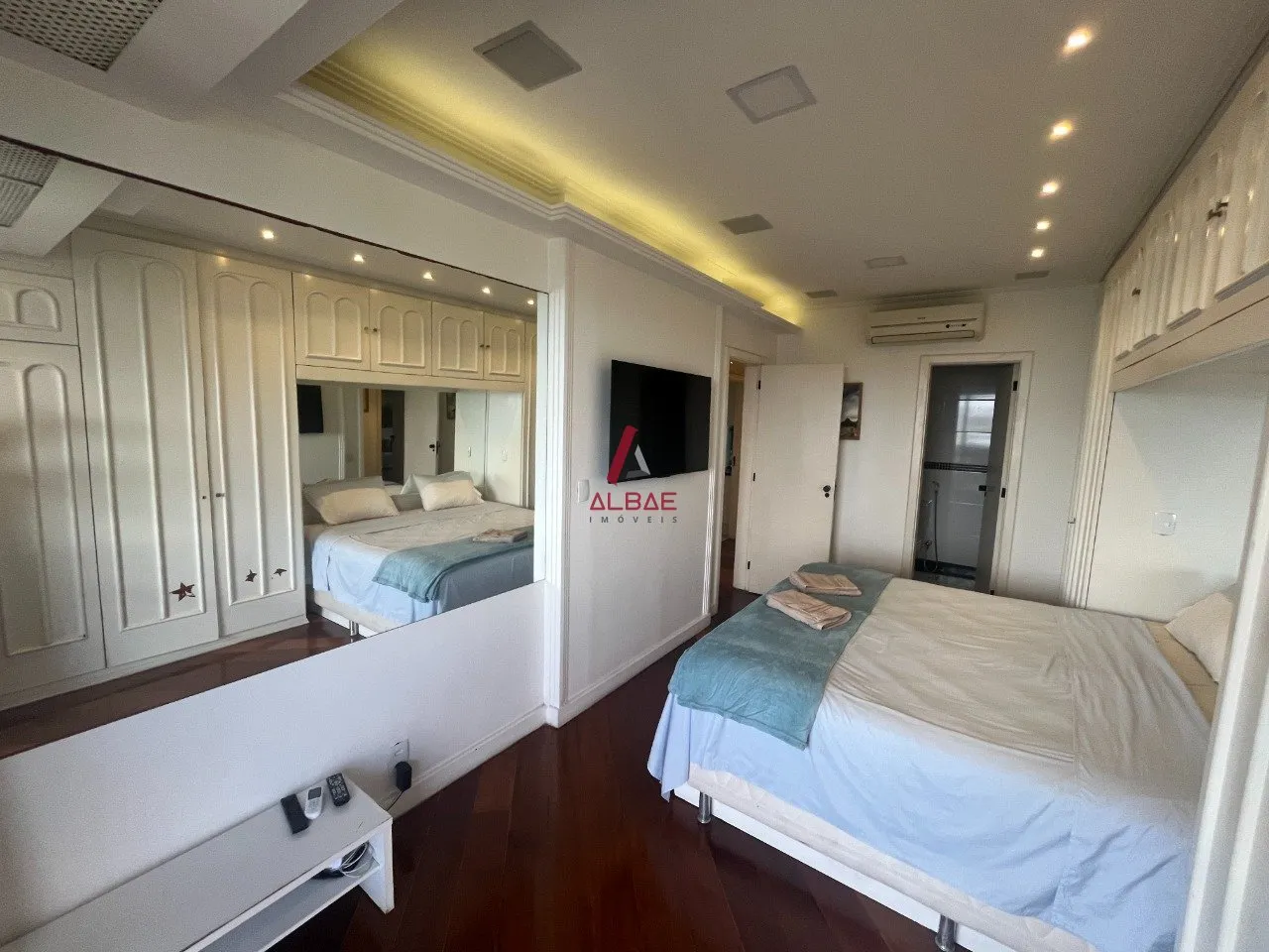 Water view in a 3-bedroom apartment, 140 m² — photo 14