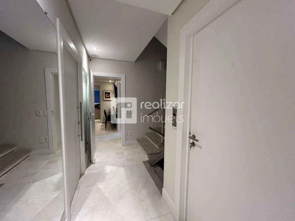 Casa com 7 quartos e 900 m² com 8 vagas — photo 5