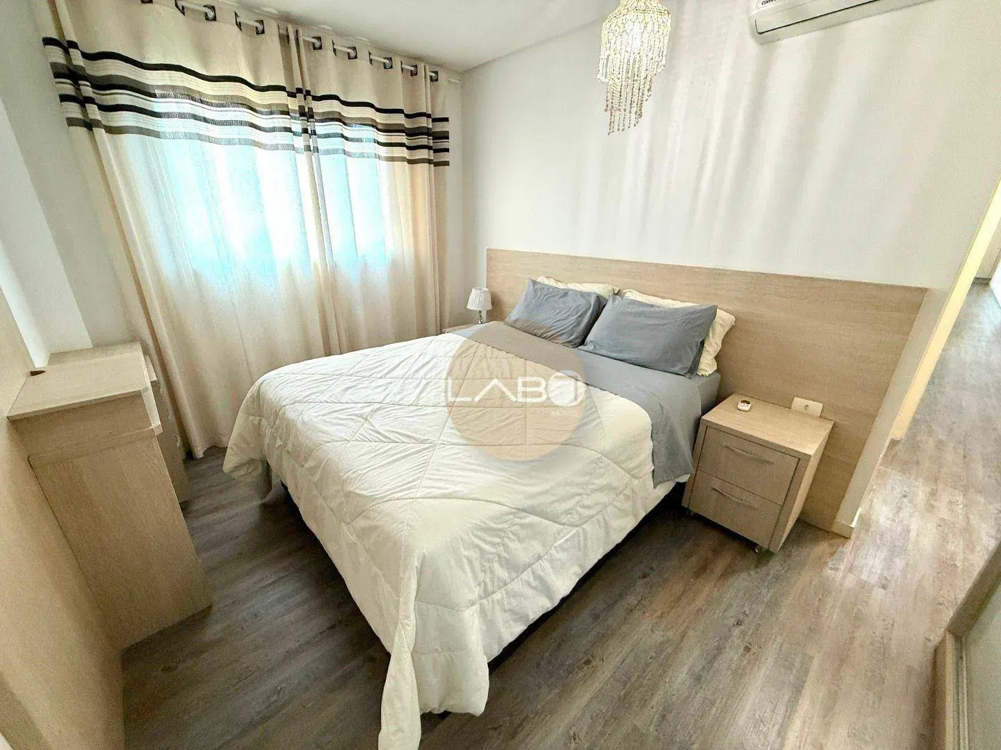 Квартира з 2 спальнями, 1 ванною при спальні та 2 паркомісцями — photo 4