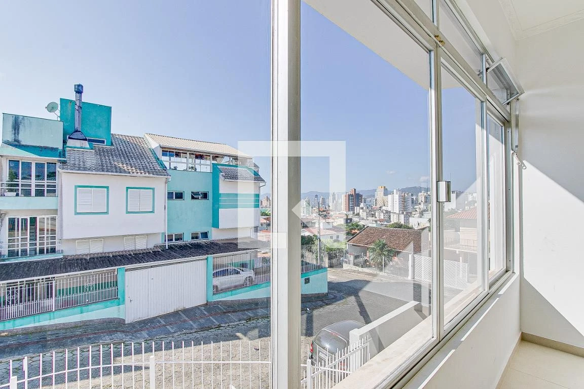 4-bedroom house with a garden in Florianópolis — photo 6