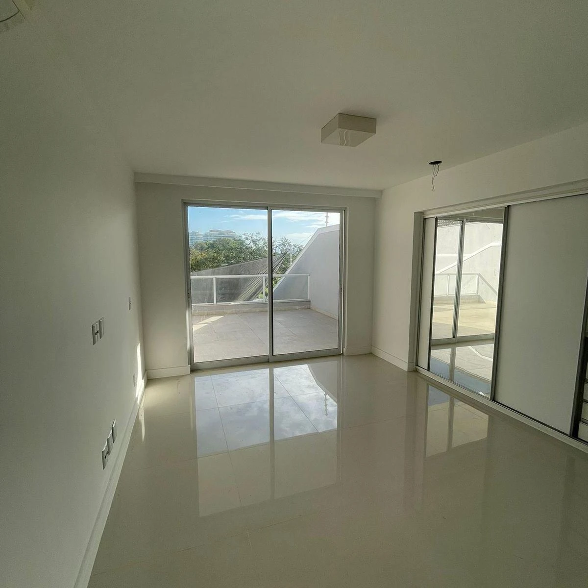 House with 5 en-suite bedrooms and 400 m² — photo 13
