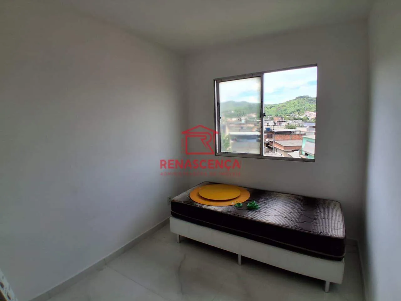 Unfurnished apartment with 2 bedrooms and 1 bathroom — photo 14