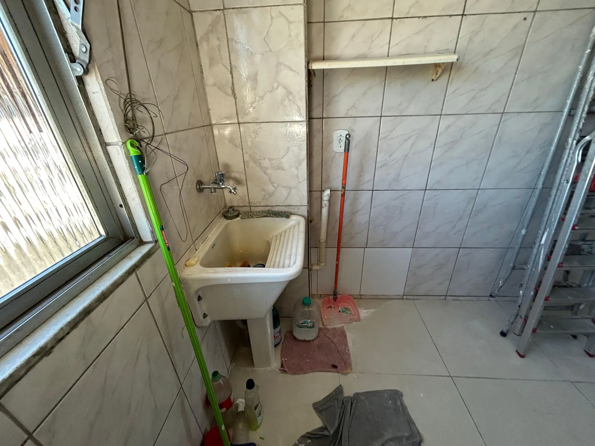 Unfurnished 3-bedroom apartment with 2 baths, no parking — photo 18