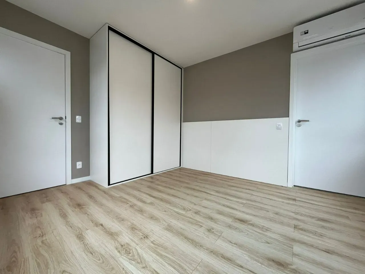 Apartamento de 1 dormitorio con cocina abierta y 58 m² — photo 4