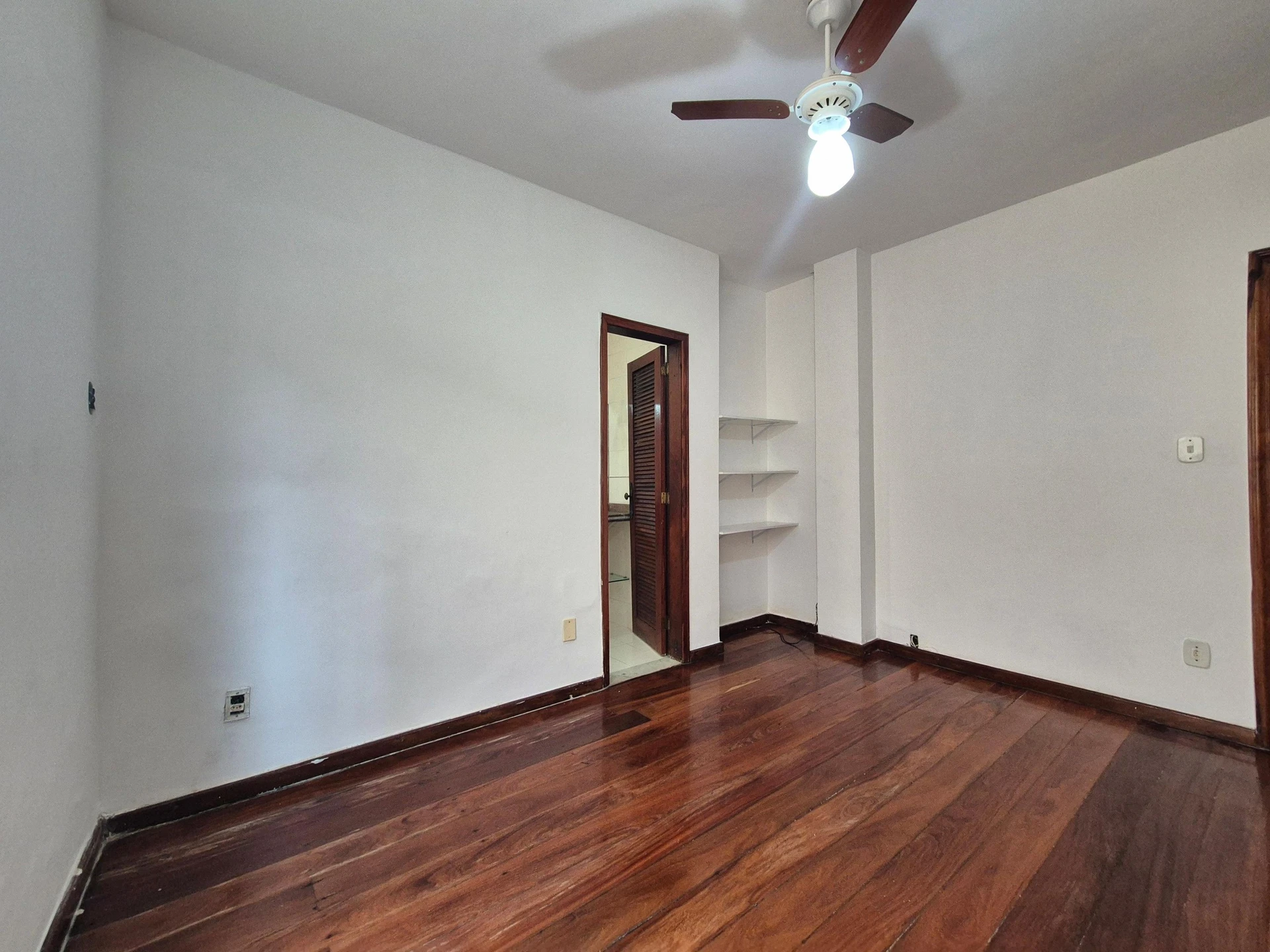 Casa em condomínio com 3 suítes e churrasqueira na varanda — photo 22