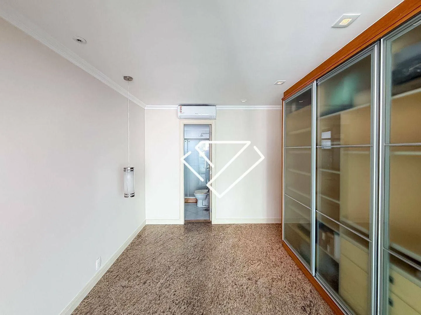 3-bedroom apartment with 165 m² and 3 parking spaces — photo 24