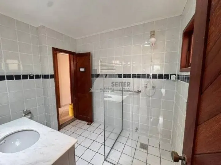 Casa amueblada con 5 dormitorios y 480 m² — photo 5