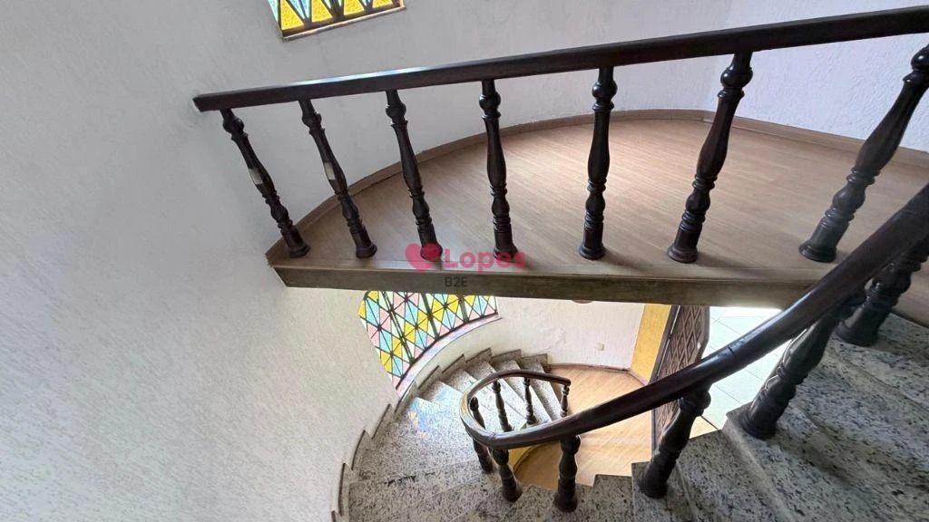 Casa de 450 m² com 3 quartos e fogão a gás — photo 12