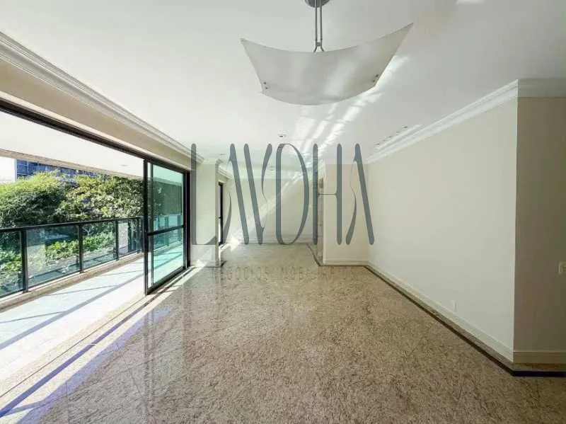 Apartment with 3 bedrooms and 3 bathrooms — photo 14