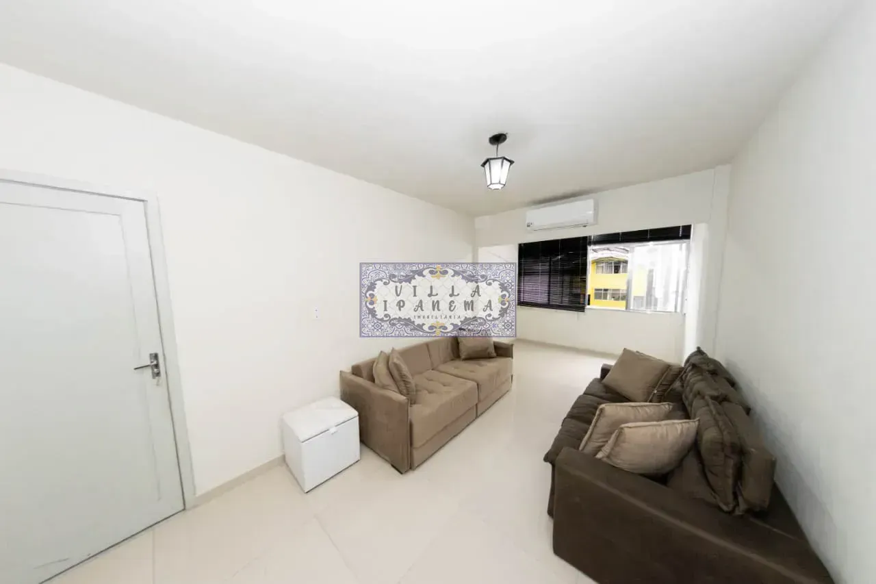 House with 5 bedrooms and a separate closed kitchen — photo 9
