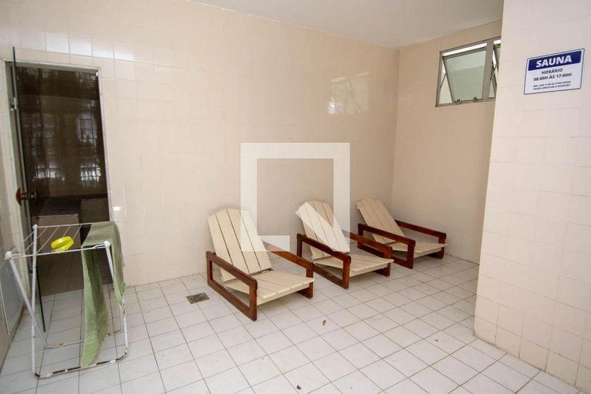 Furnished 76 m² apartment with 2 bedrooms and suite — photo 45