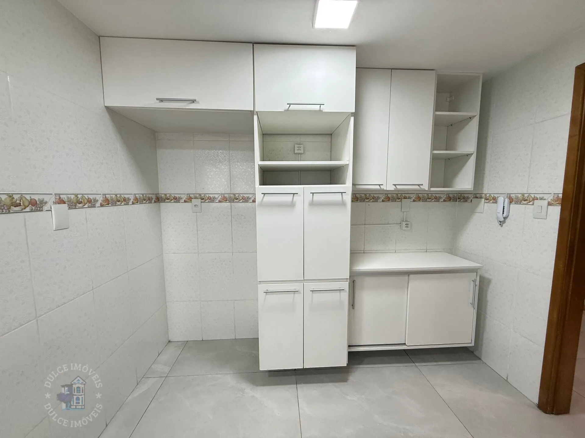 3-bedroom apartment with 1 en-suite and balcony — photo 22
