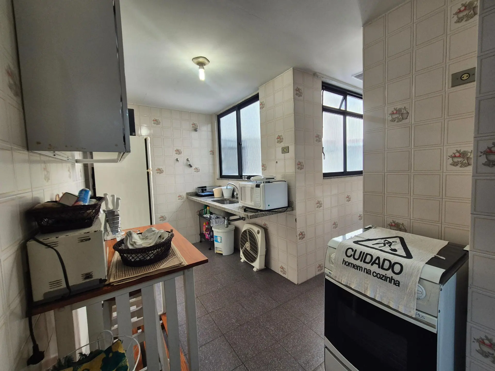 Glass-enclosed balcony in a 2-bedroom apartment, 84 m² — photo 25