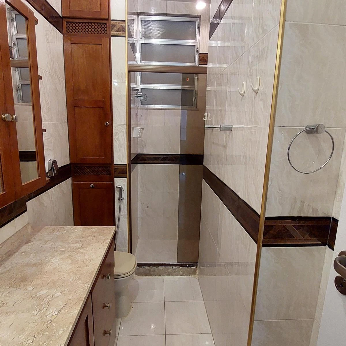 Unfurnished apartment with 2 bedrooms, 3 baths — photo 14