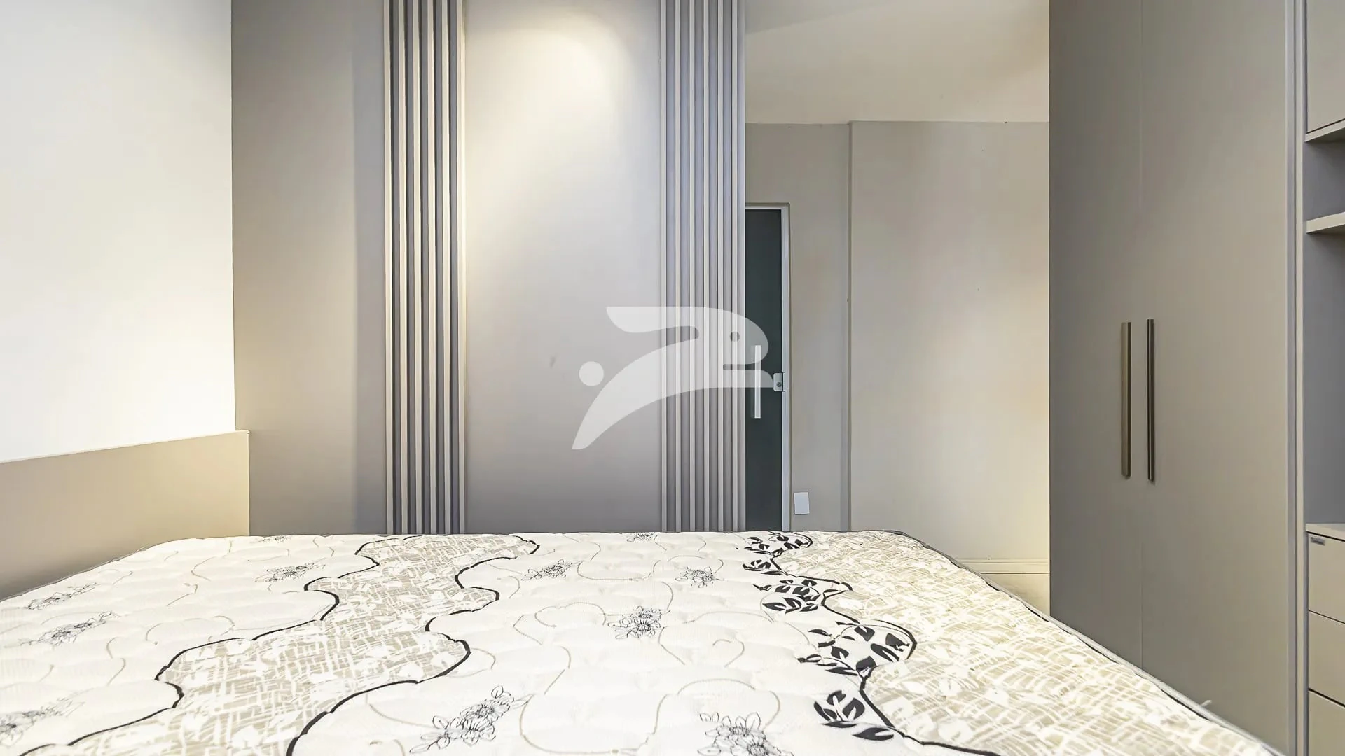 Apartamento mobiliado de 1 quarto com box de vidro — photo 13