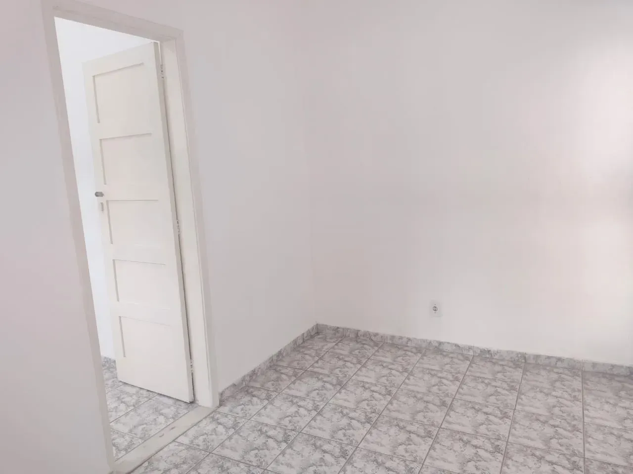Casa de vila com 1 dormitório e piso em cerâmica — photo 5