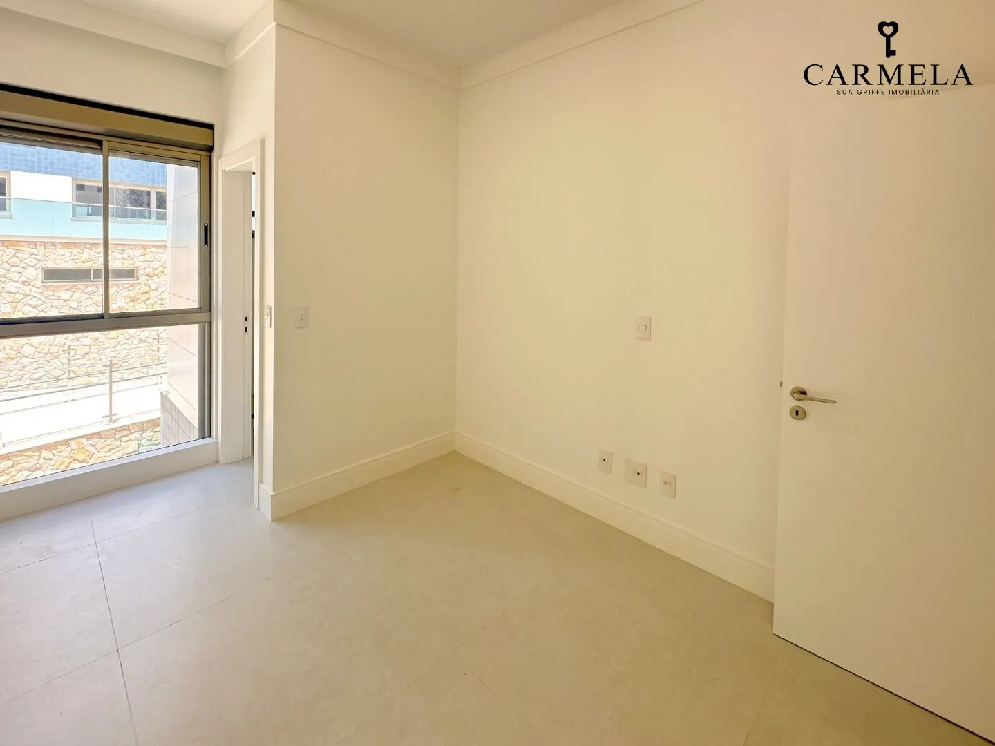 Вид на воду и 3 спальни: квартира 122 м² — photo 22