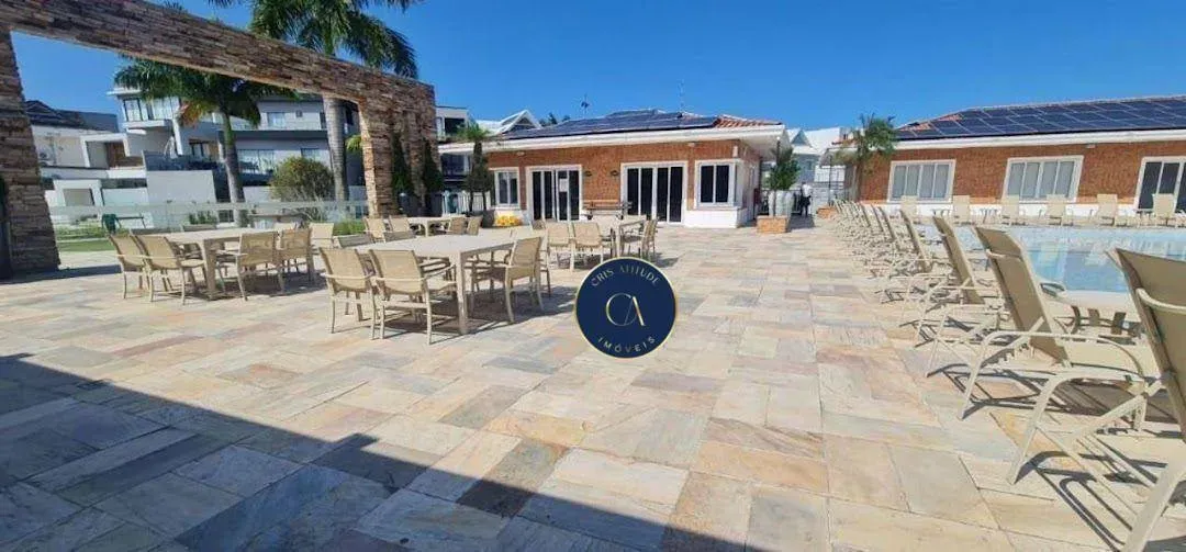 House with 6 bedrooms and 7 bathrooms, 484 m² — photo 30
