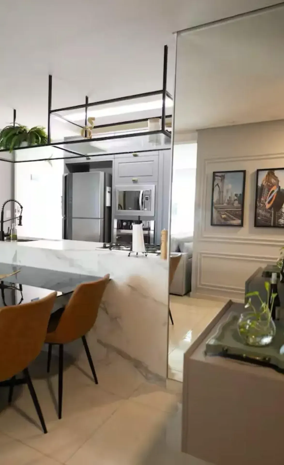 Apartamento mobiliado de 65 m² com 2 quartos e vaga