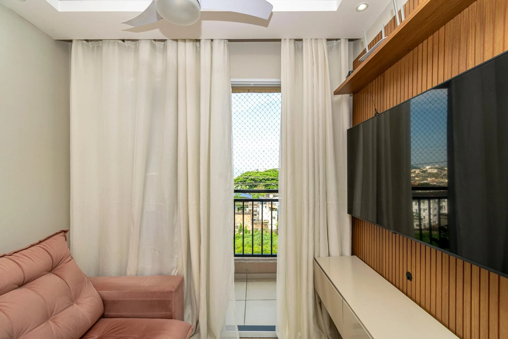 Furnished apartment, 35 m², with a washing machine — photo 22
