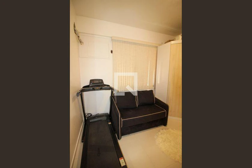 Rental apartment with 3 bedrooms and a glass balcony — photo 26