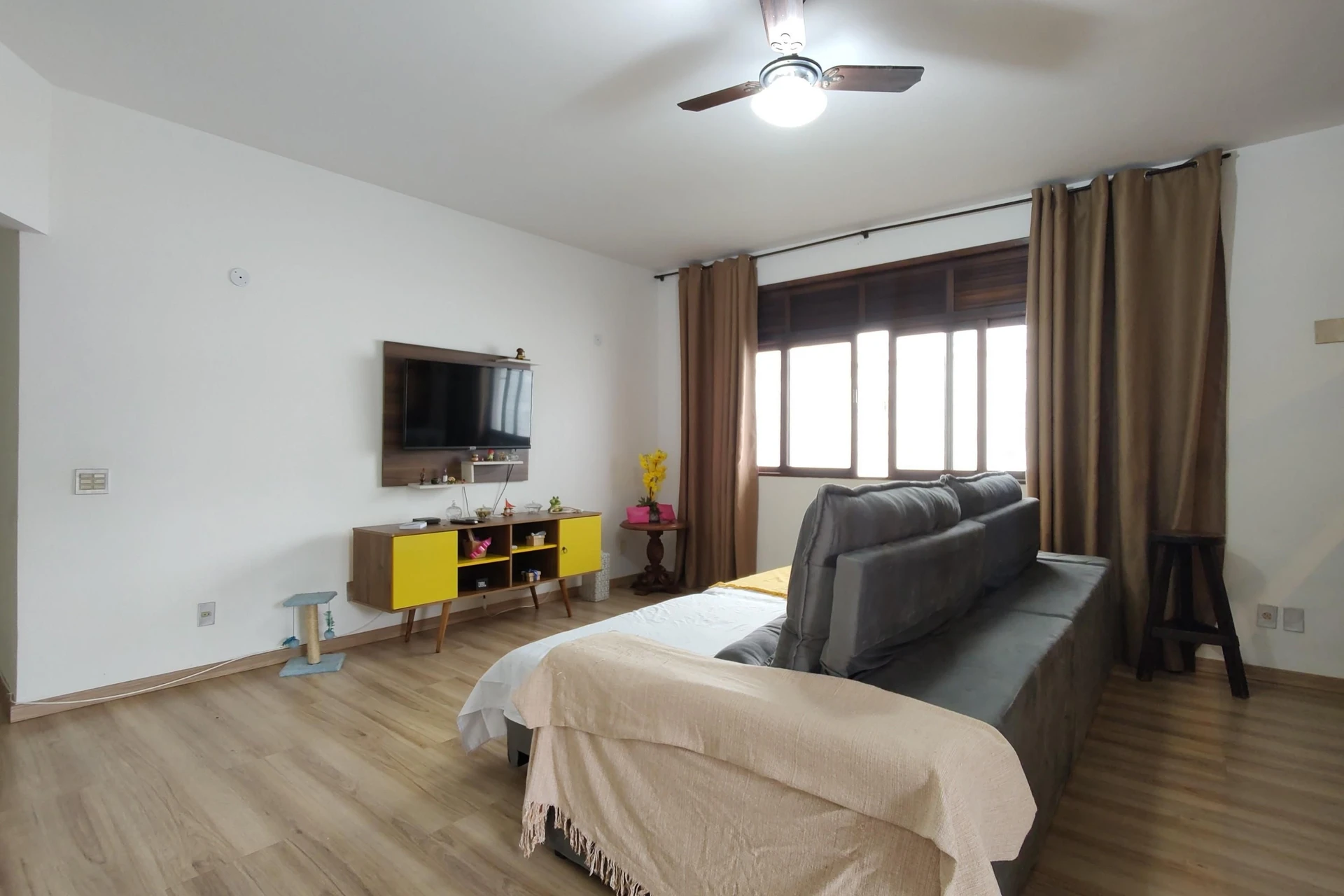 Jacuzzi y 3 dormitorios: casa de 742 m²