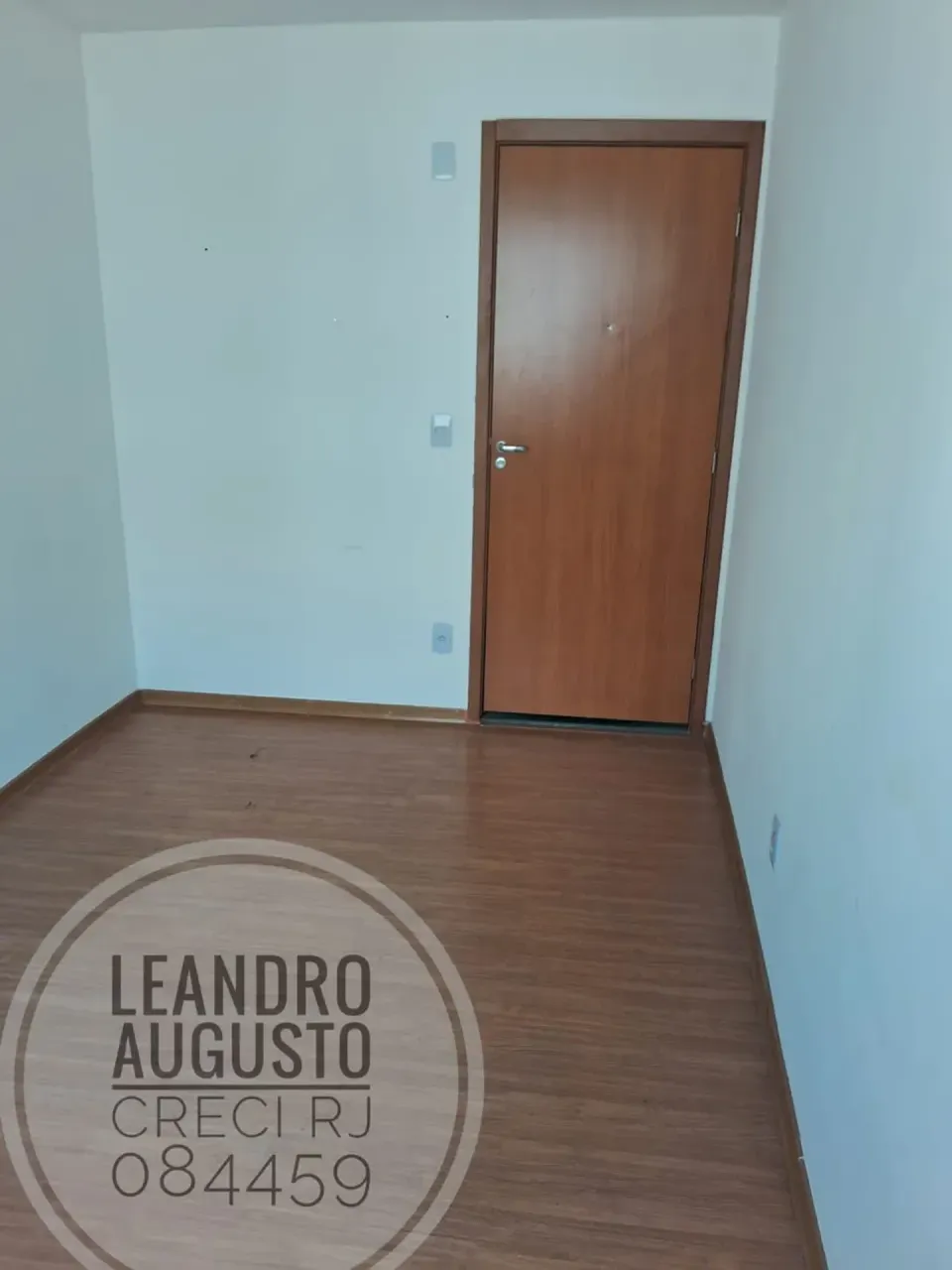 Apartamento de 2 quartos com cozinha fechada e vaga — photo 11