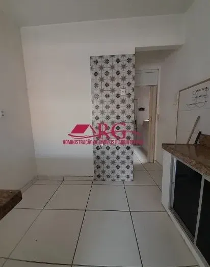 Apartment with 2 bedrooms and a fitted kitchen — photo 19