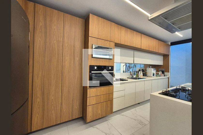 Будинок на 4 спальні з 270 м² і кухнею відкритого плану — photo 45