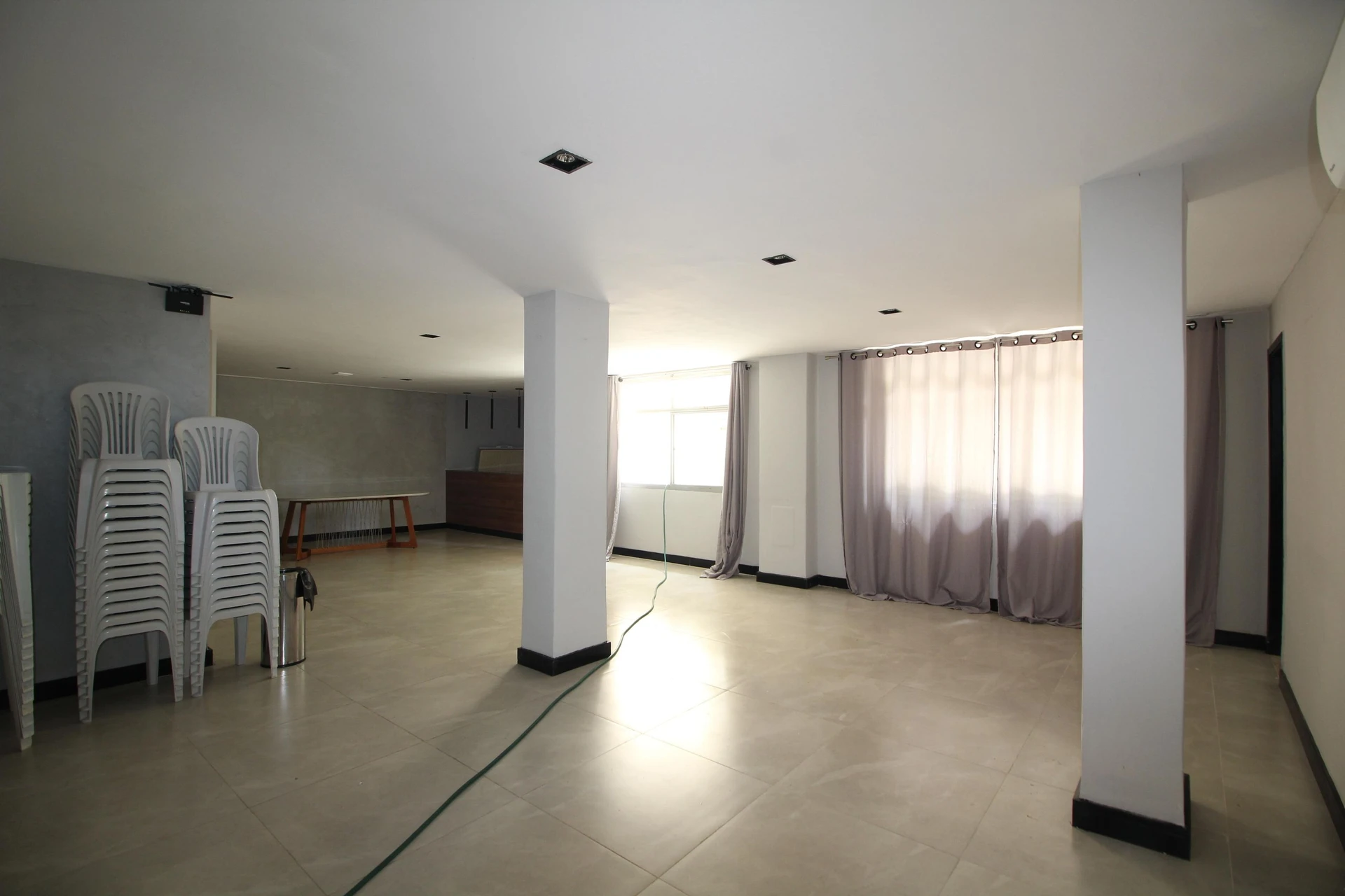 Furnished apartment, 92 m², with a washing machine — photo 30