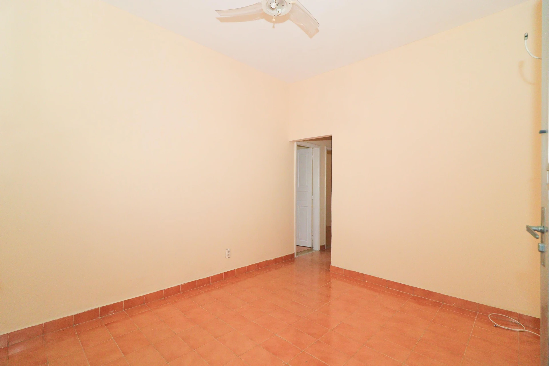 Rental apartment with 2 bedrooms and 2 bathrooms — photo 28