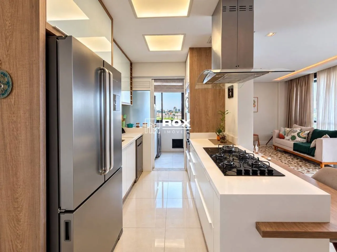 Floor-to-ceiling windows in a 3-bedroom apartment, 150 m² — photo 2