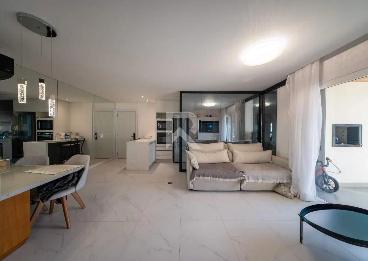 Furnished apartment 162 m² with 3 bedrooms and 1 parking — photo 13