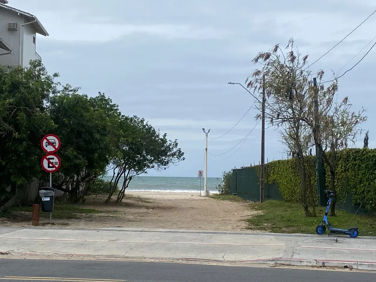Квартира 50 м² с видом на воду и грилем на балконе — photo 13