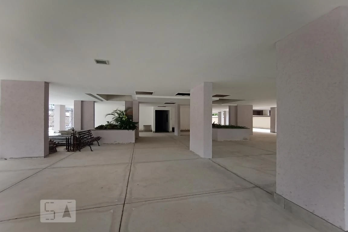 Apartamento de 4 quartos com janelas do piso ao teto — photo 86