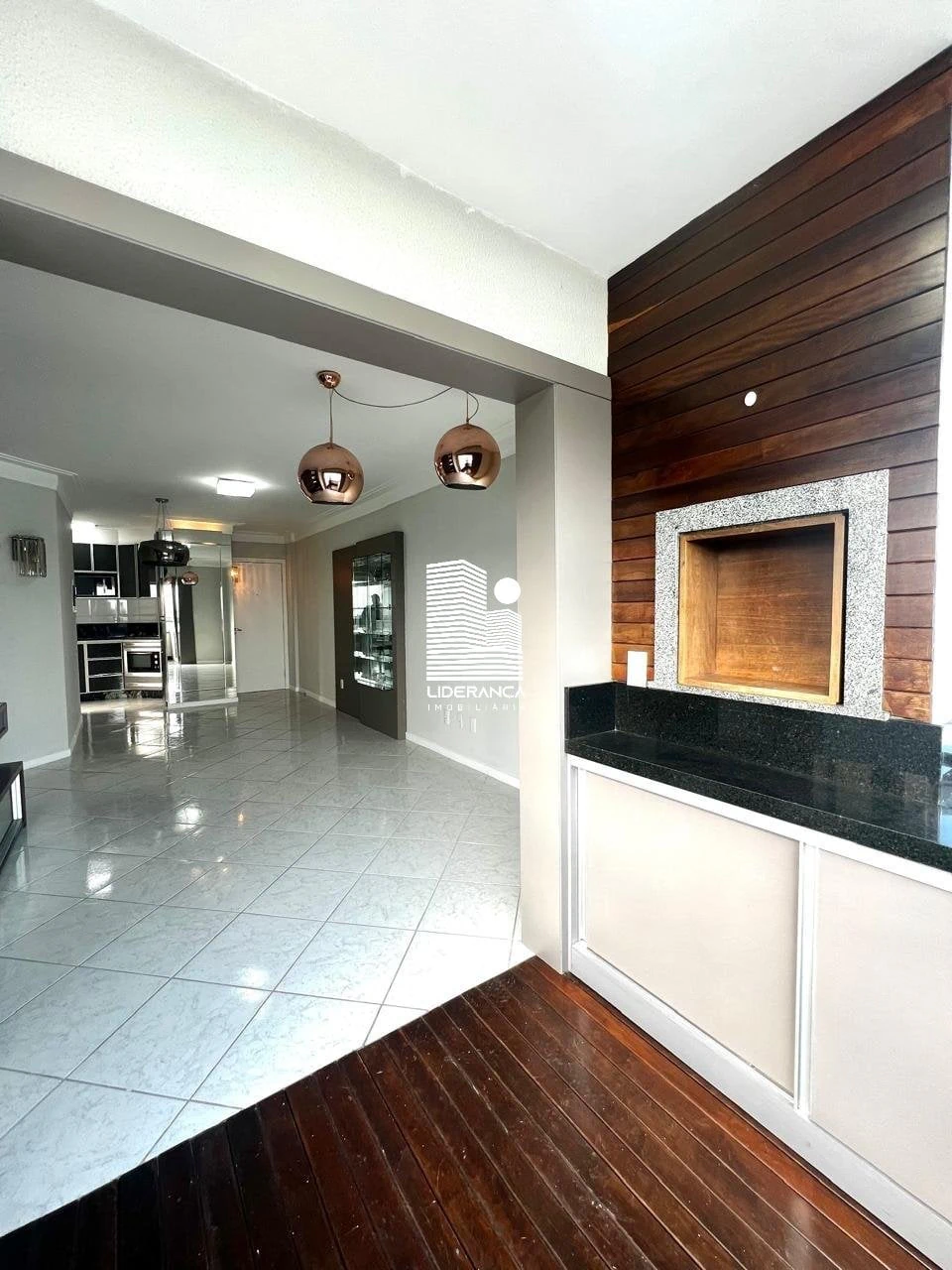 Furnished apartment, 125 m², with a glass-enclosed balcony — photo 21