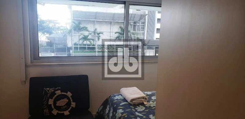Furnished 140 m² apartment with 4 bedrooms and 1 parking — photo 17