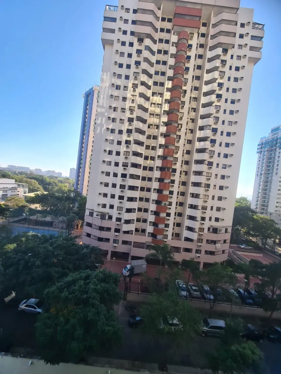 Furnished apartment with 2 bedrooms and parking spot — photo 14