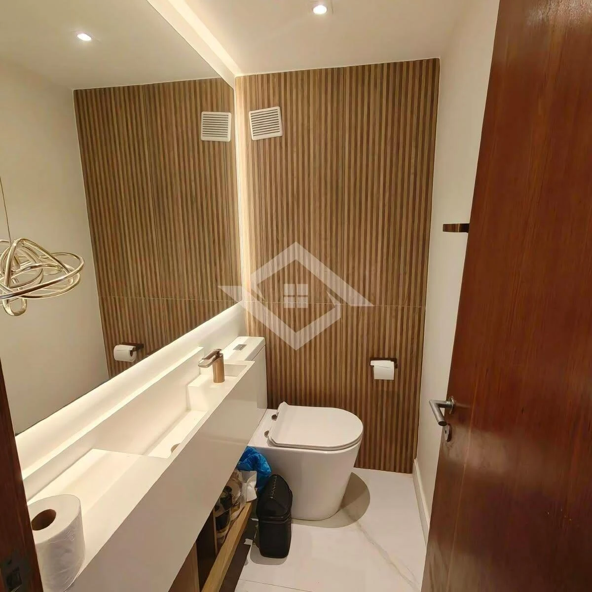 4-bedroom apartment with glassed-in balcony — photo 15