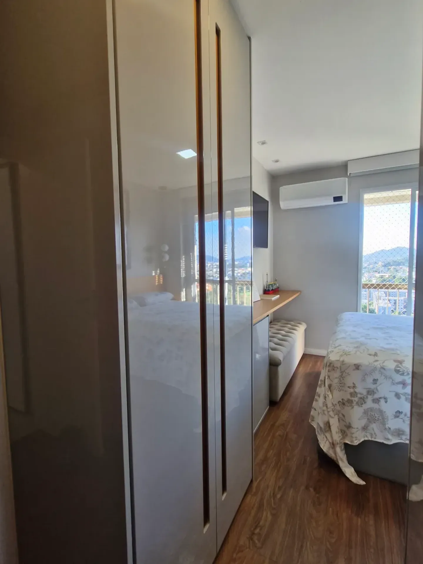 Furnished 4-bedroom apartment with 178 m² — photo 21