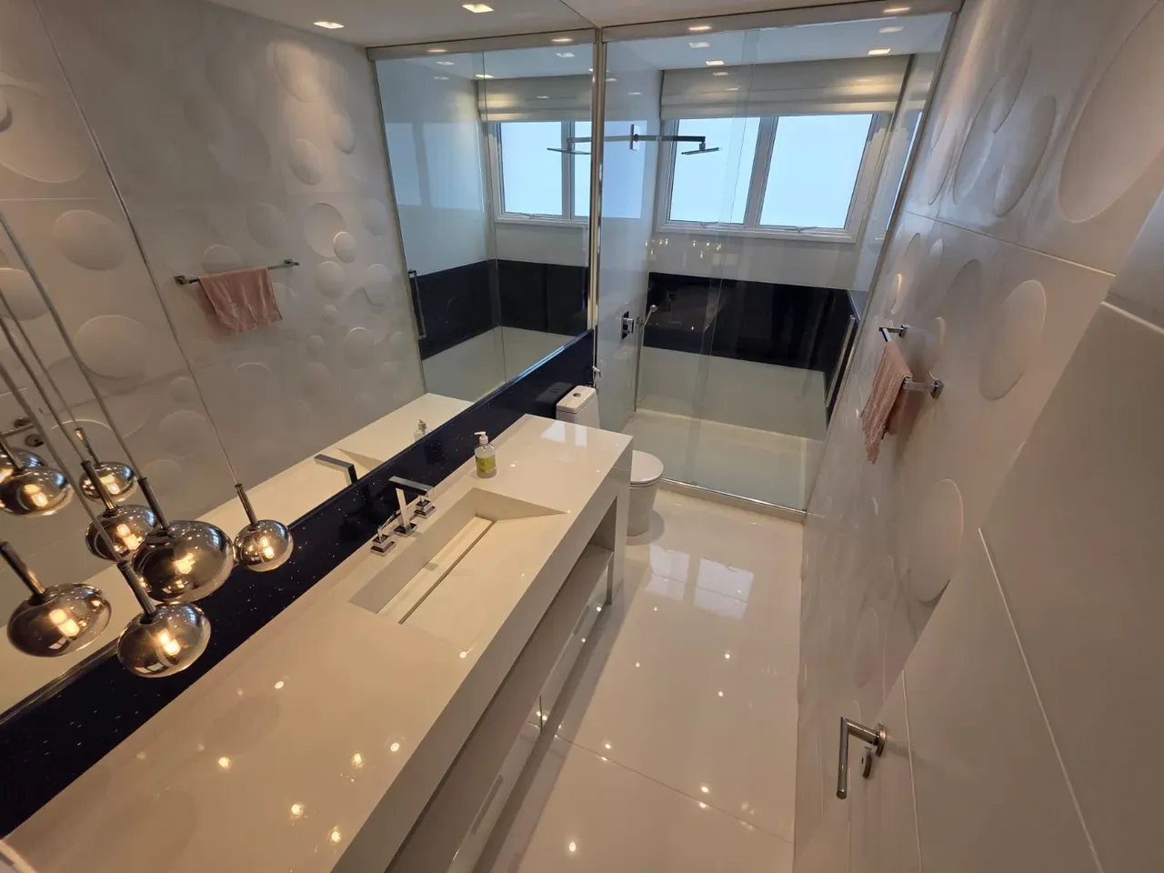Casa em condomínio com 5 quartos e 5 banheiros — photo 41